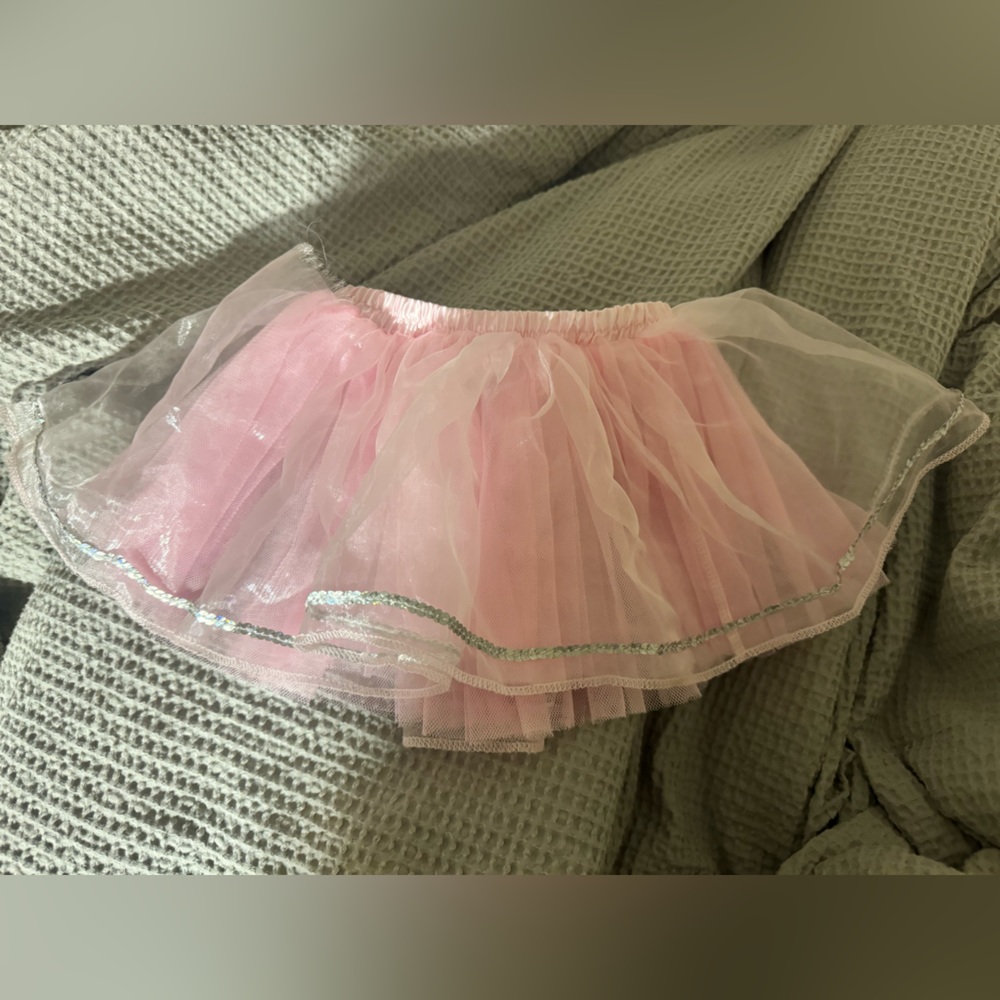 Super cute Jack Rabbit tutu - Picture 3 of 5